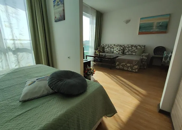 прекрасен с изглед към морето сарафово 1 Appartamento Burgas